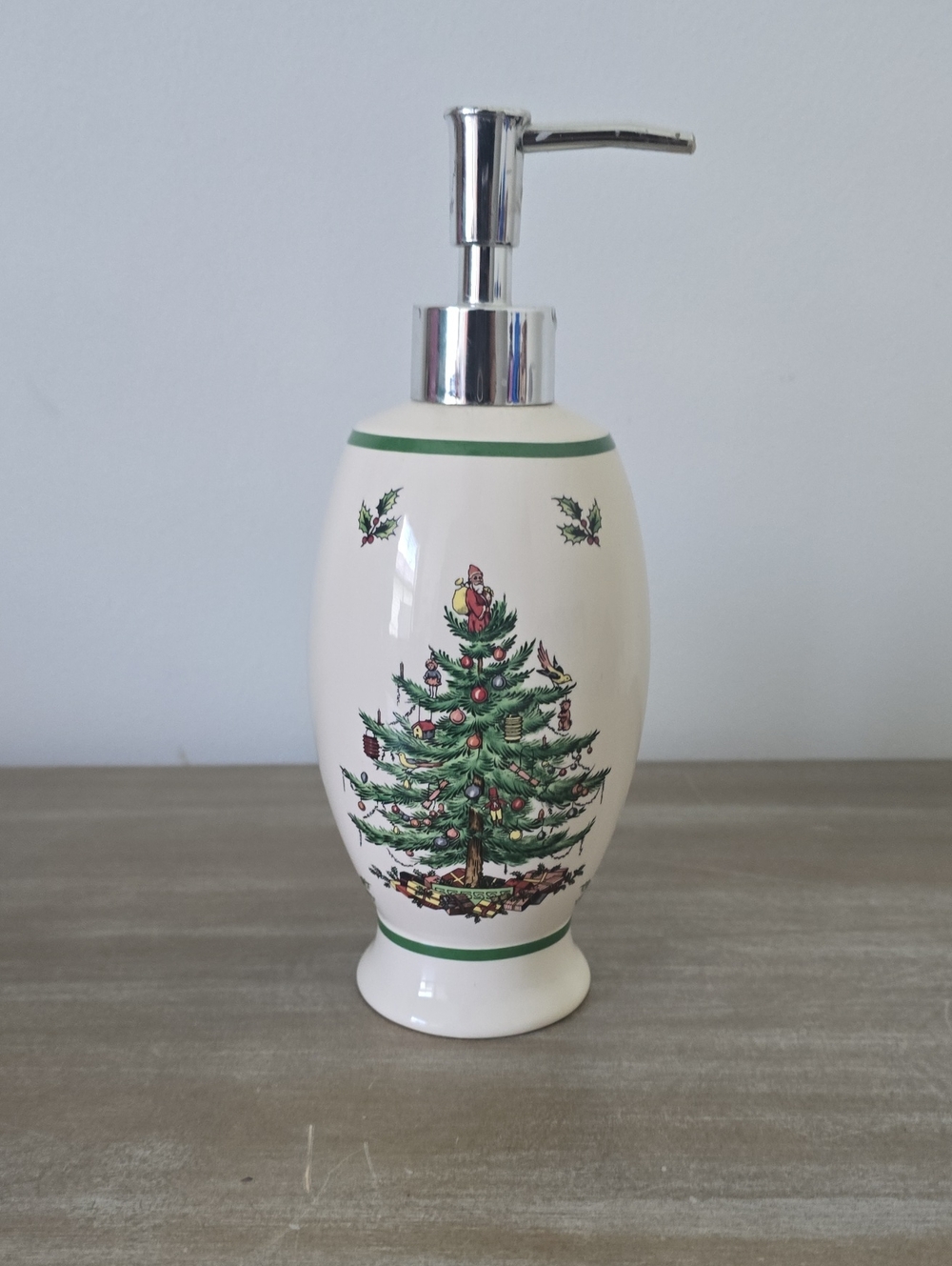 Spode Christmas Tree Ceramic Soap Dispenser Pump Holiday Decor